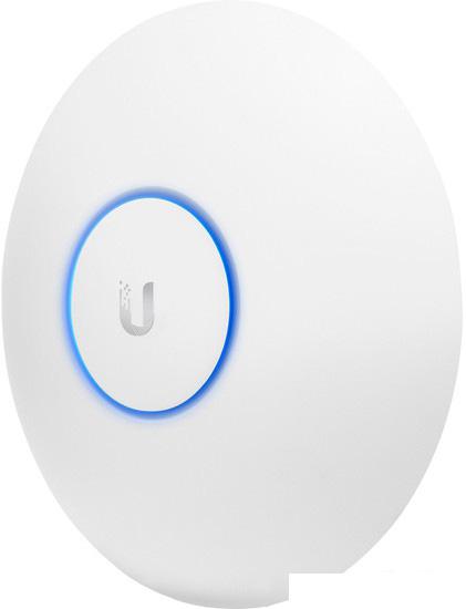 Точка доступа Ubiquiti UniFi AC Pro
