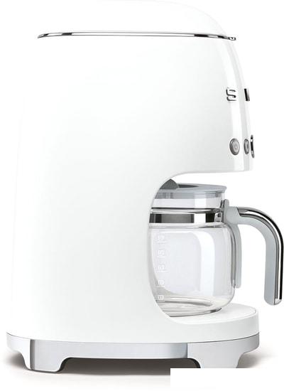 Капельная кофеварка Smeg DCF02WHEU