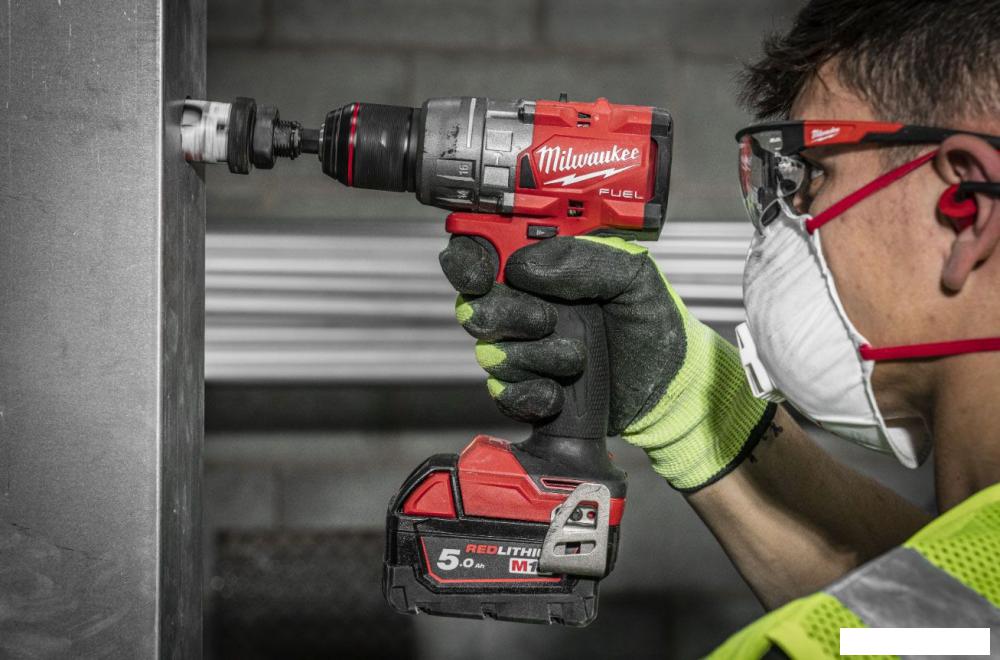 Ударная дрель-шуруповерт Milwaukee M18 FUEL M18FPD3-502X 4933479860 (с 2-мя АКБ, кейс)