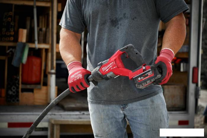 Вибратор глубинный Milwaukee M18 FUEL M18FCVN12-0 4933479596 (без АКБ)