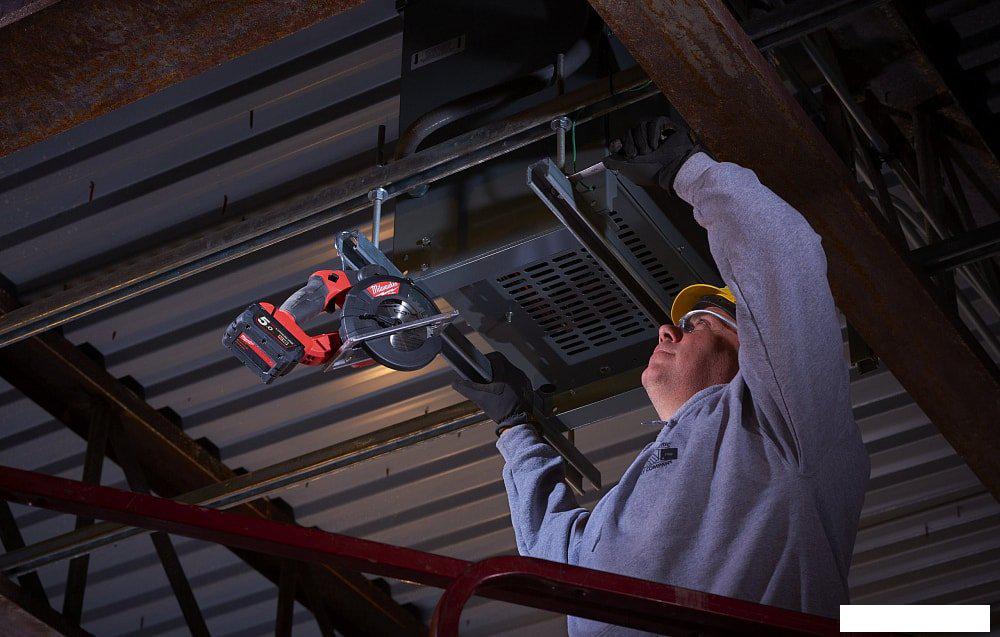 Дисковая (циркулярная) пила Milwaukee Fuel M18 FMCS-0X (без АКБ)