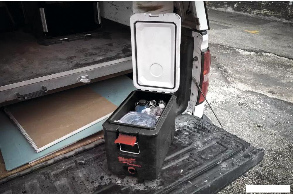 Кейс Milwaukee Packout Hardcooler 4932471722