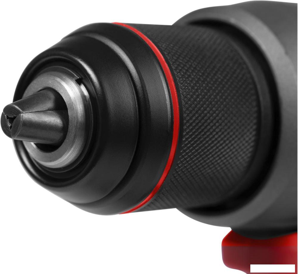 Дрель-шуруповерт Milwaukee M18 FDD3-402C 4933492472 (с 2-мя АКБ, кейс)
