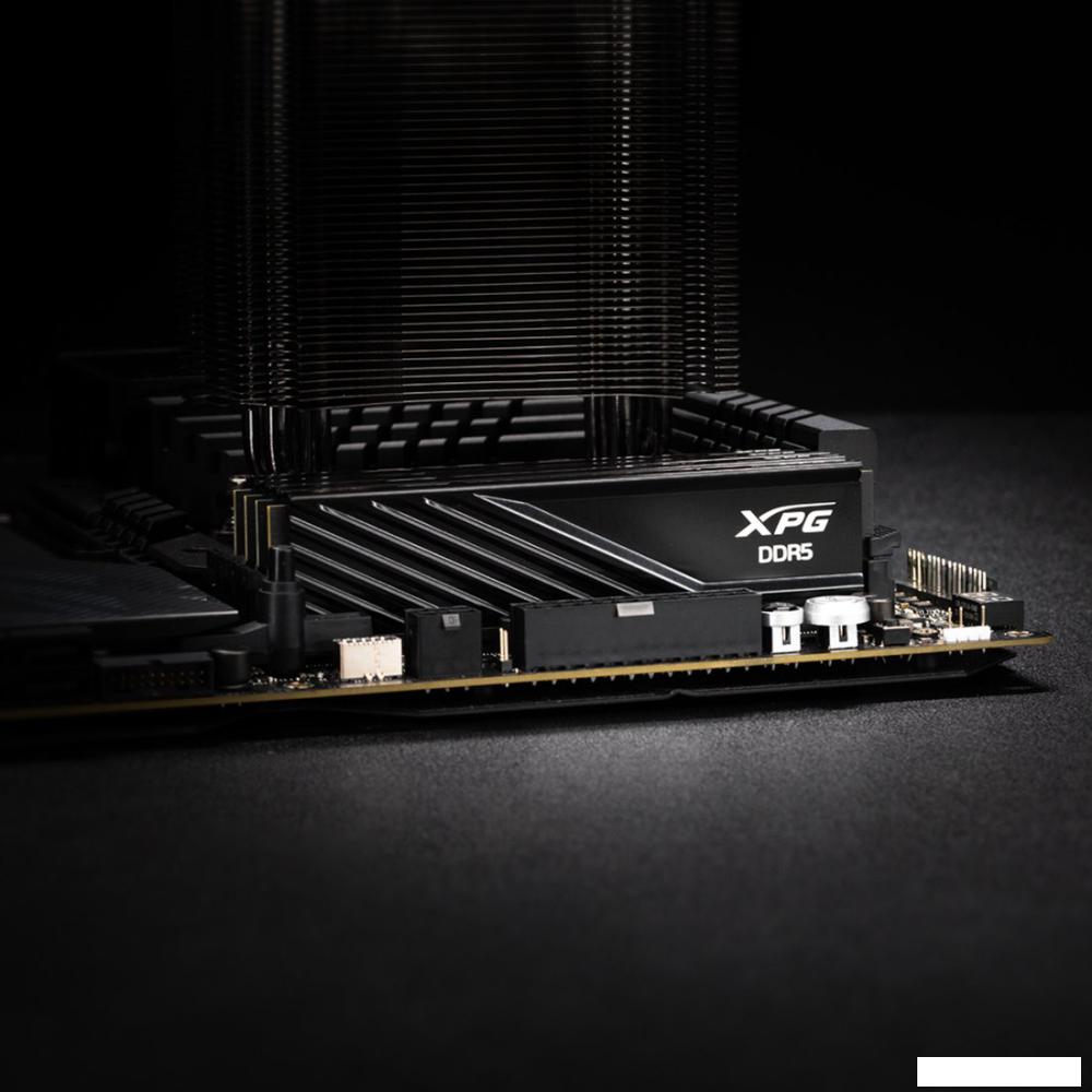 Оперативная память ADATA XPG Lancer Blade 2x16ГБ DDR5 6000 МГц AX5U6000C4816G-DTLABBK