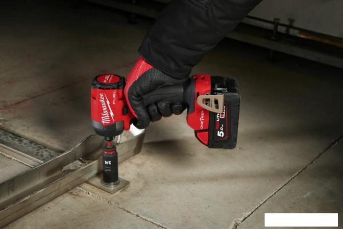 Винтоверт Milwaukee M18 FUEL M18ONEID3-502X 4933492804 (с 2-мя АКБ, кейс)