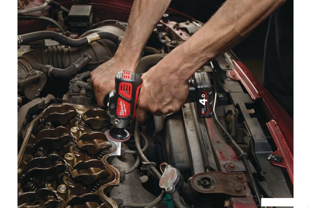 Полировальная машина Milwaukee M12 BPS-0 4933447791 (без АКБ)