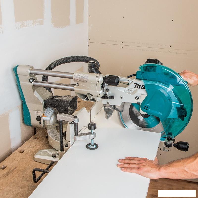 Торцовочная пила Makita LS1219L